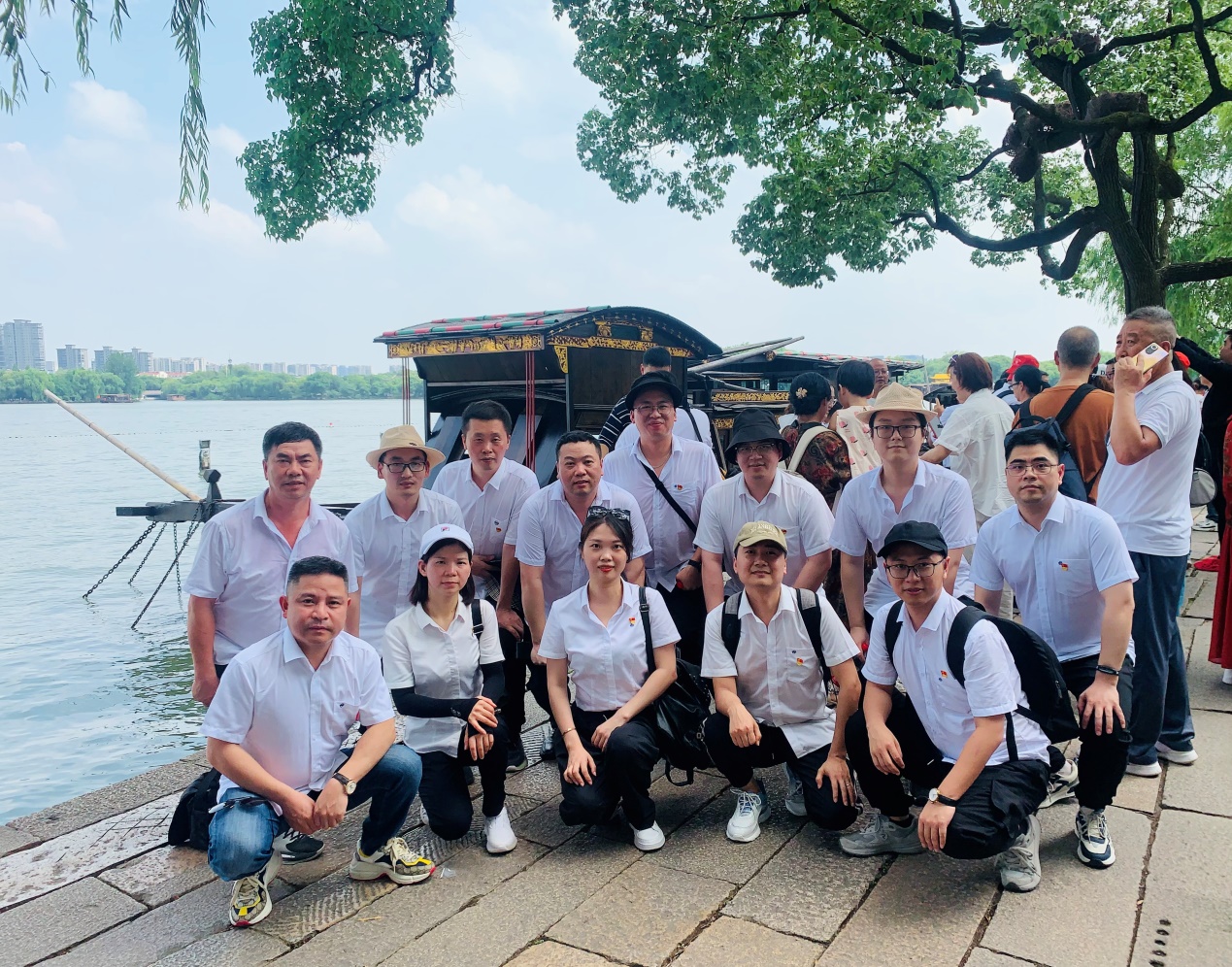 1689668044919083195.jpg clip_image003.jpg